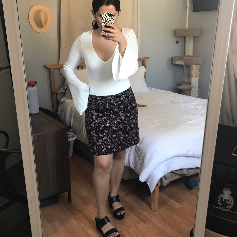 Floral Corduroy mini skirt!